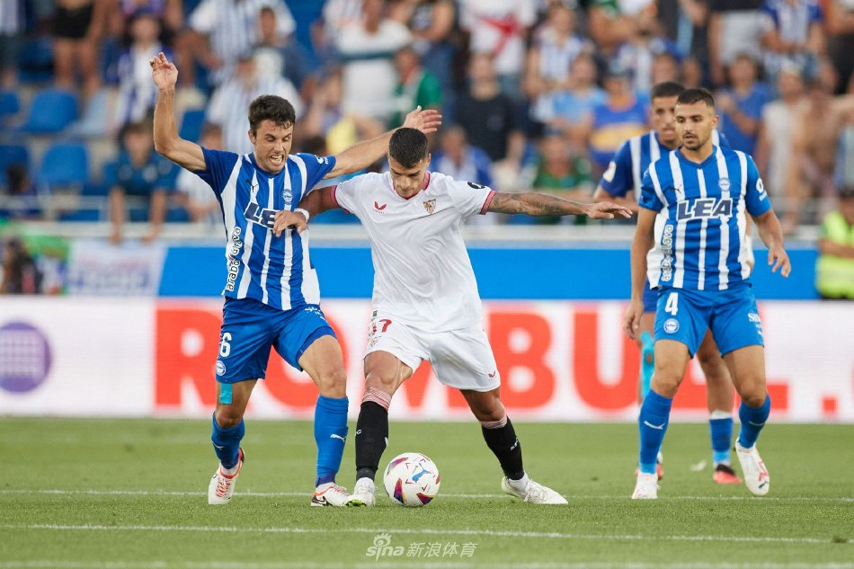 在英超赛场 在英超赛场