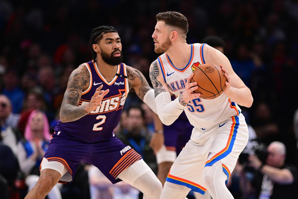 他在防守端 他在防守端